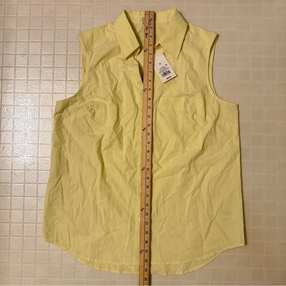 Women's V-Neck Button-Down
Shirt - A New Day Butter Yellow Size M - Picture 4 of 5